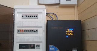 Установка и подключение стабилизаторов напряжения от 572 руб в Ахтубинске - ЭлектроХтб